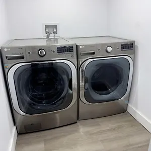 Chic 2 Bedr In Rosemont 12min Walk To Metro Apartment Montreal